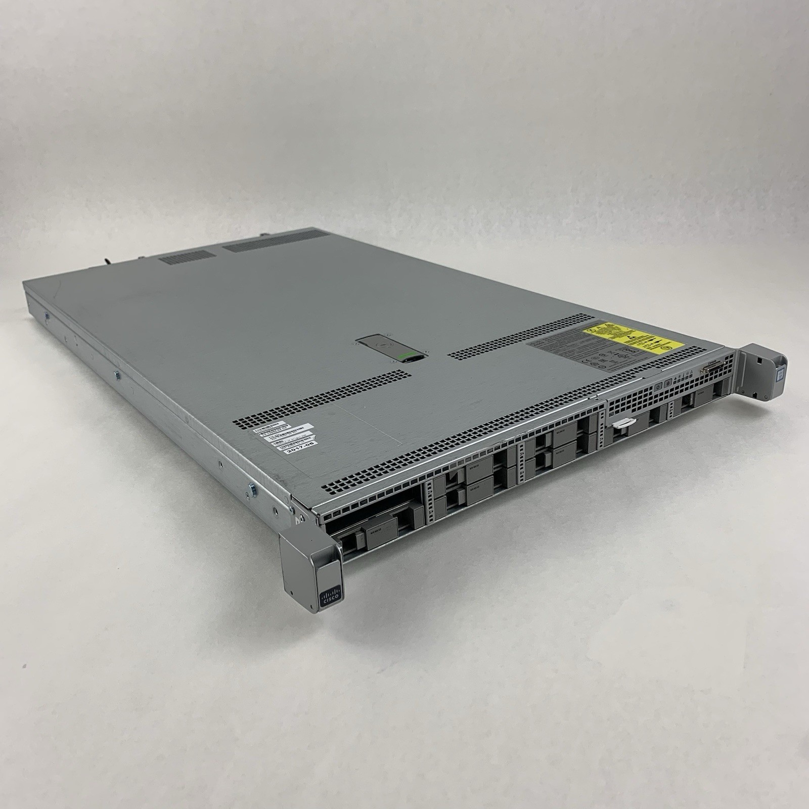Cisco UCS C220 M4 Server 1x Xeon E5-2609V3 1.9 GHz 32 GB RAM 1x PSU No OS No HDD
