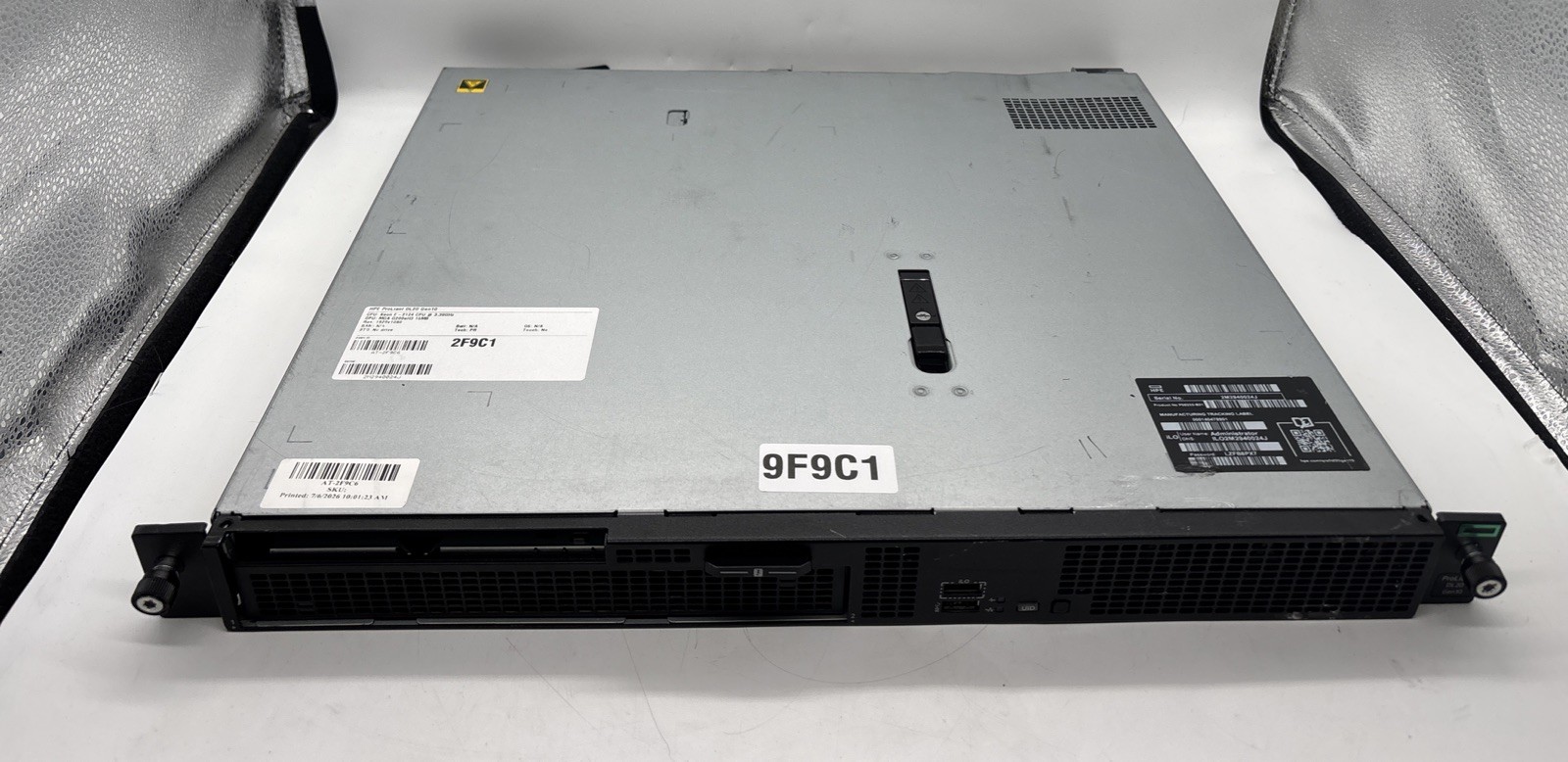 HPE HP ProLiant DL20 Gen10 Server Xeon E-2124 CPU @ 3.30GHz – NO RAM – NO HDDs