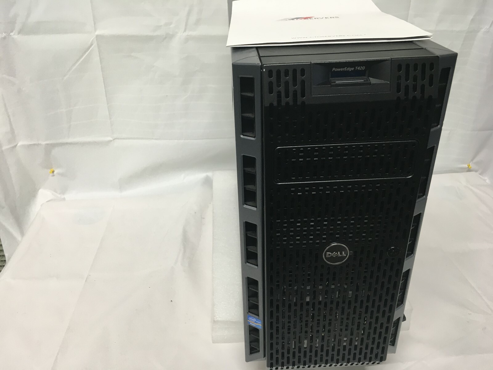 DELL PowerEdge T420 Tower Server 2x E5-2440 96GB RAM 400GB SSD 6x900GB SAS 16SFF