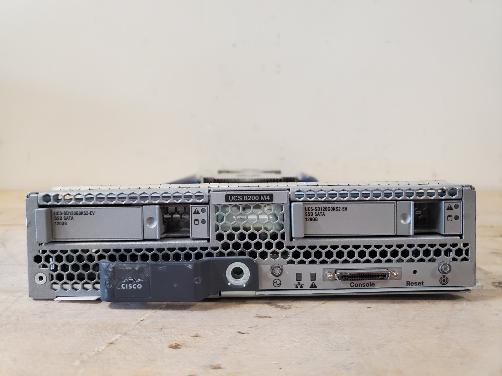 Cisco UCS B200 M4 Blade Module 2x Xeon CPU, NO Ram, No HDD