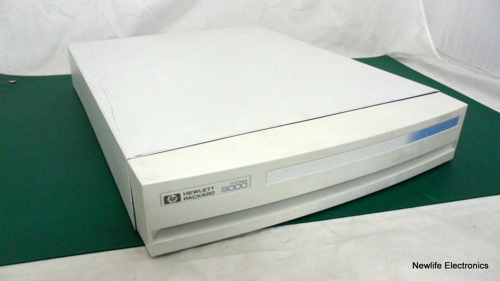 HP A5182A 9000 A-Class Enterprise Server (1 CPU/128MB RAM/No Drives)