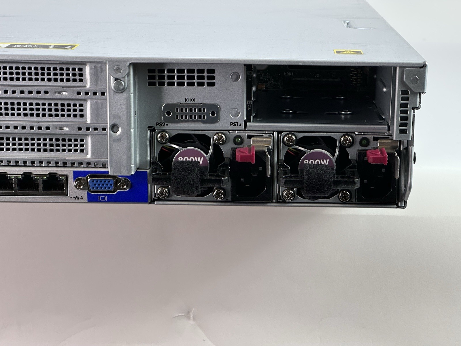 HPE DL380 Gen10 Dual Xeon 6242 DDR4 32GB 26SFF P816i-a 2x 600GB HDD 2x 800W PSU