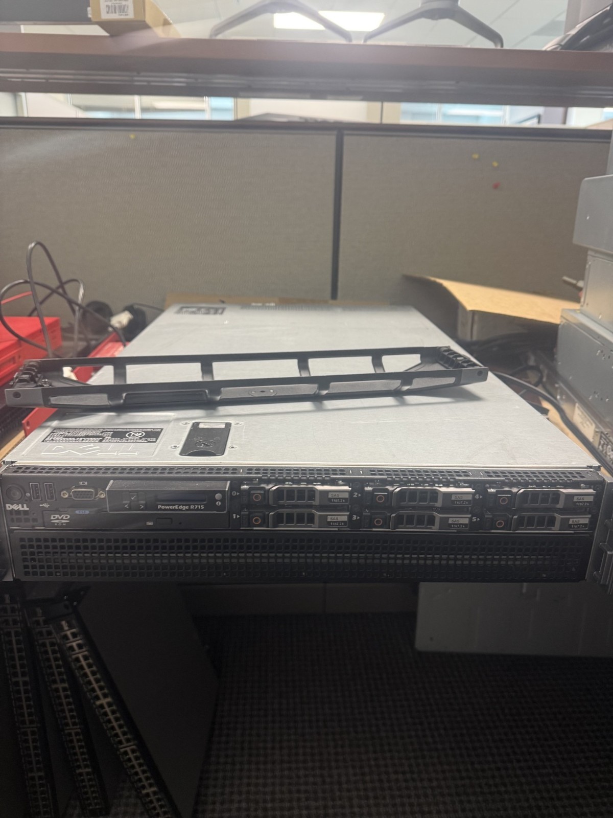 Dell Poweredge R715