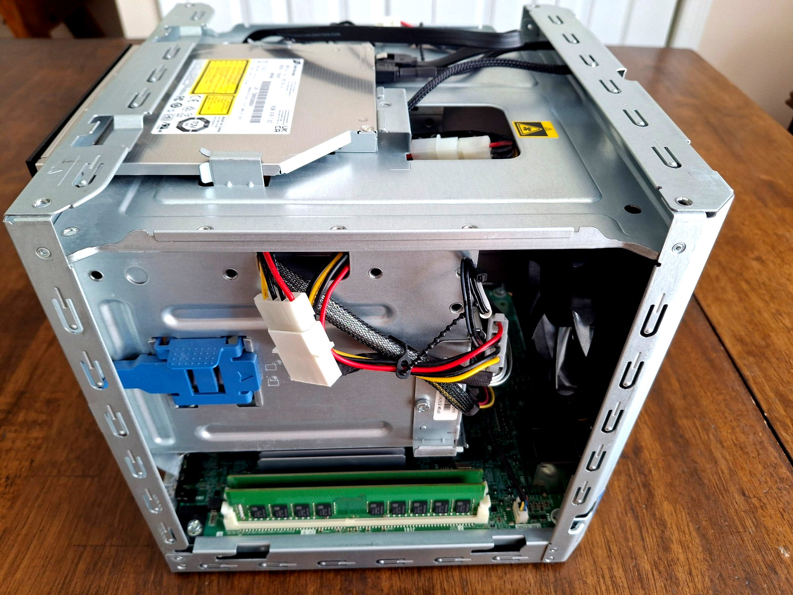 HPE Proliant Gen10 Microserver AMD Opteron X3421, 32GB-RAM HDD-2T (Ready to USE)