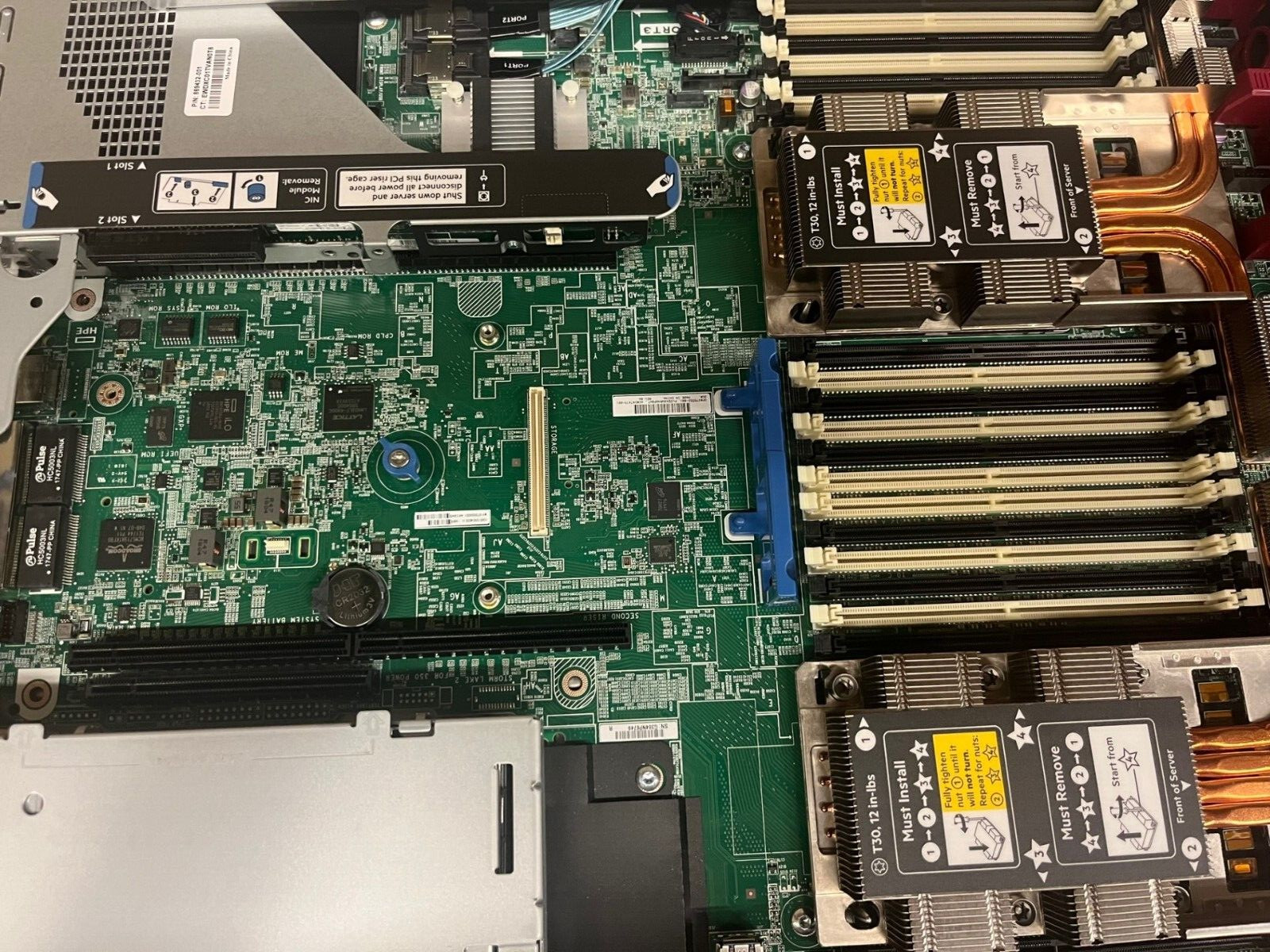 867959-B21 HP ProLiant DL360 Gen10 8SFF CTO Server. 2x Heatsinks & 2x 800w P/S
