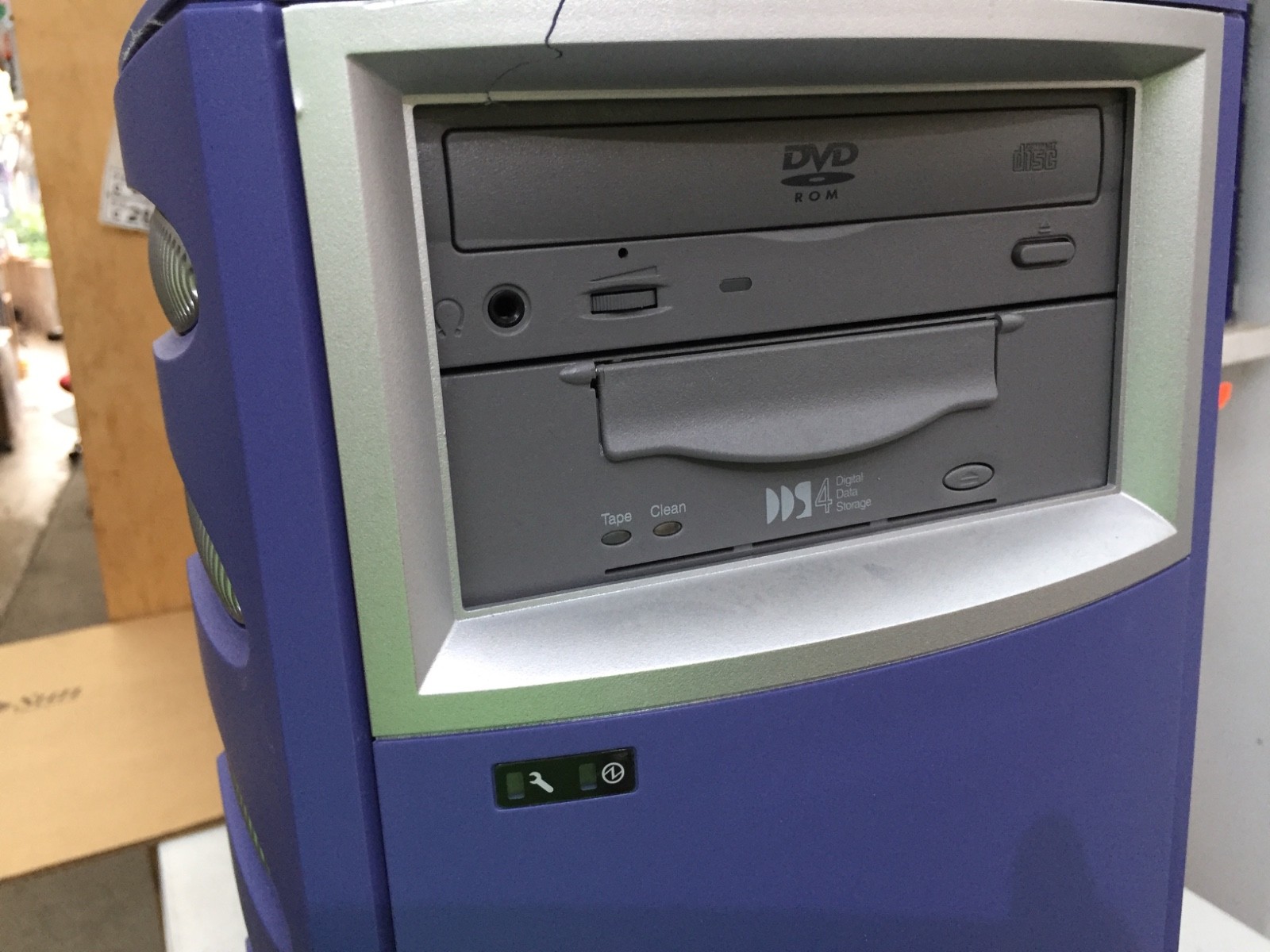 SUN V250 2×1.28Ghz 8gbRAM 73gbHDD, DVD, DDS4 Tape, 1xP/S, Test-PASS, W:30d