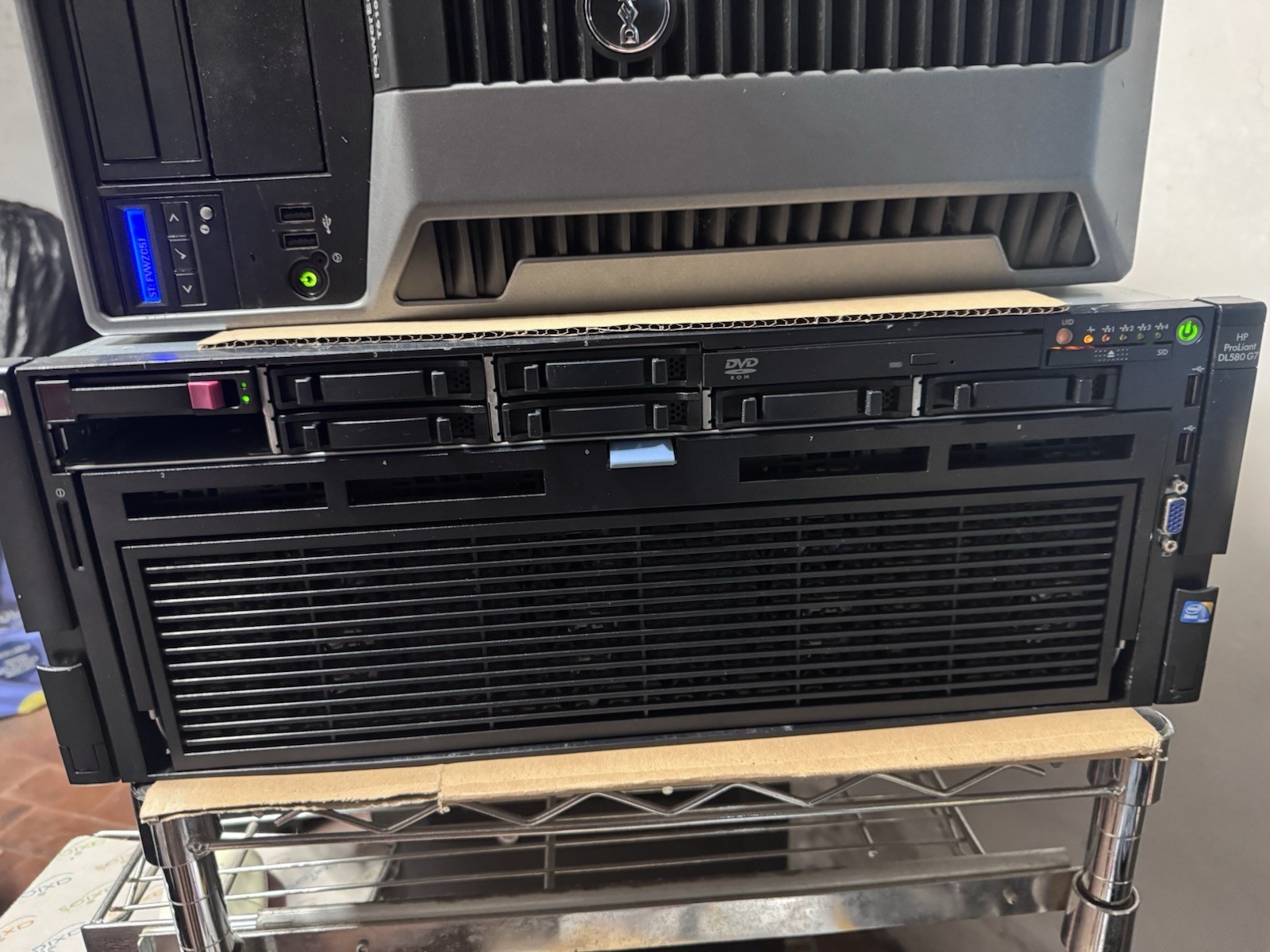 HP ProLiant DL580 G7 – 4x Xeon 6C X7542-2.67GHz, 224GB RAM, 512GB SSD Unit