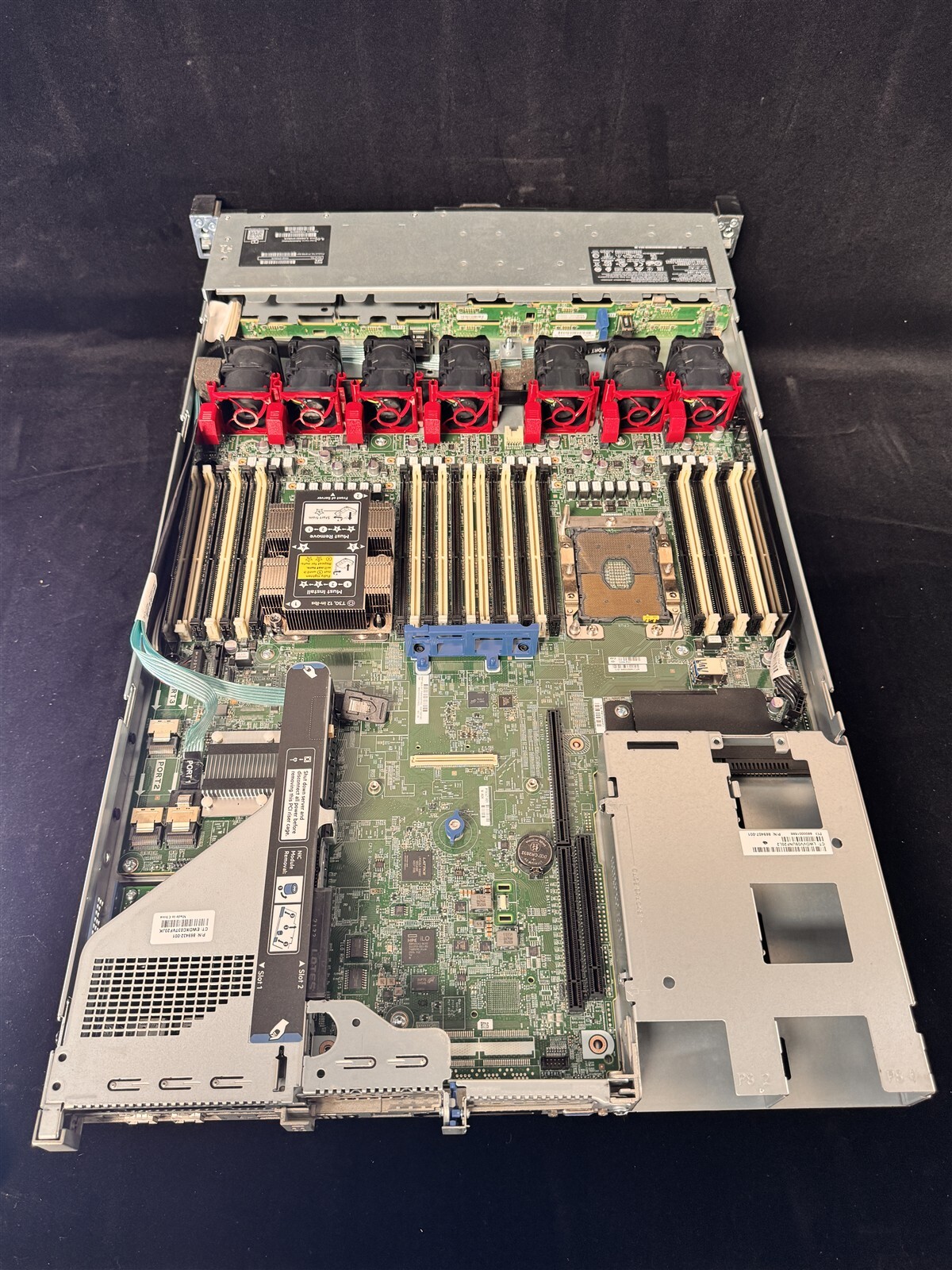 HP ProLiant DL360 Gen10 G10 8SFF 2x 20C GOLD 6230 2.1GHz 576GB RAM 4x 2TB SSD