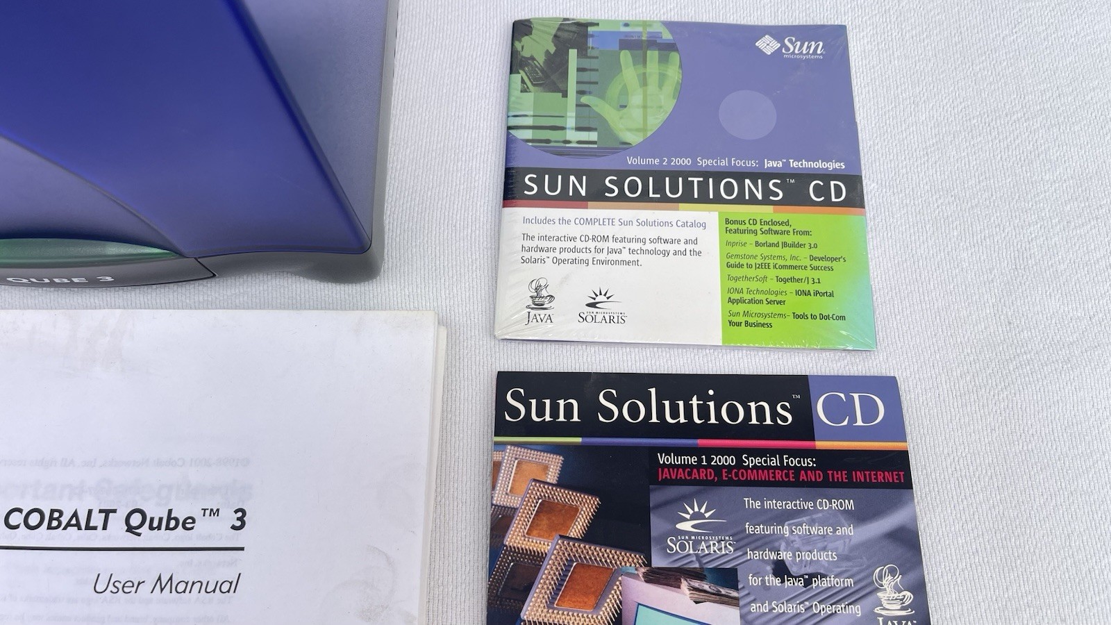 Cobalt Networks Qube 3 USA Professional Edition W/Power Cord & Extras