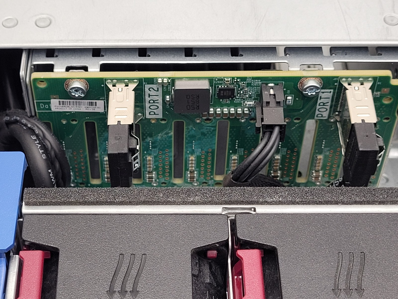 HPE ProLiant DL385 G10 2x AMD EPYC 7251 32GB RAM P408i-a SR 2U Server 8 Bay SFF