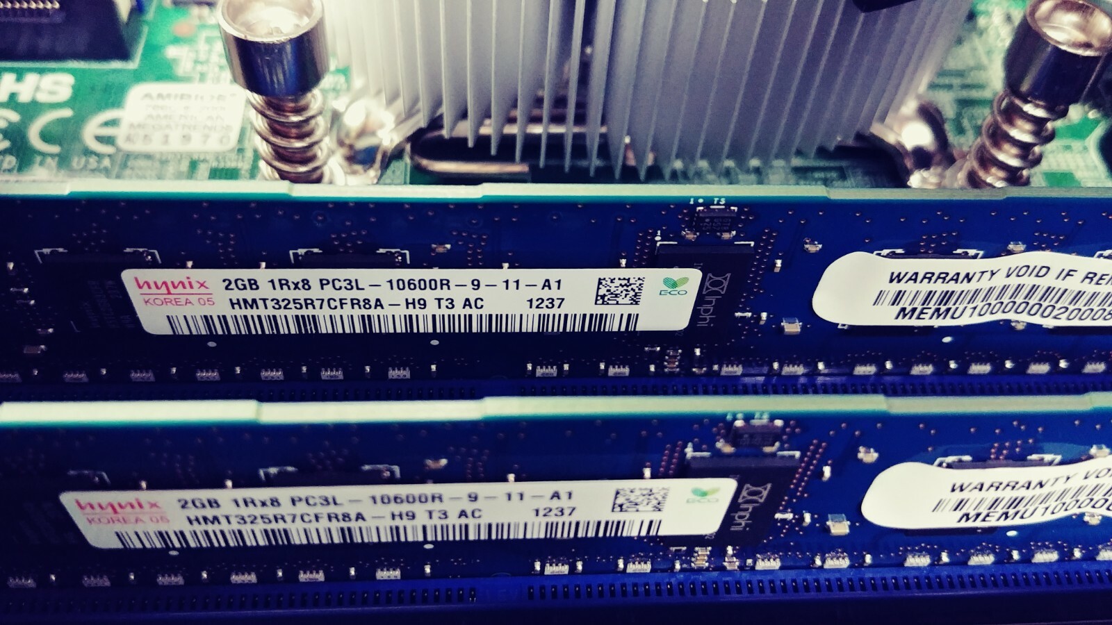 Supermicro X8DT3-LN4F Machine – Powers to Bios – No HDs (*)