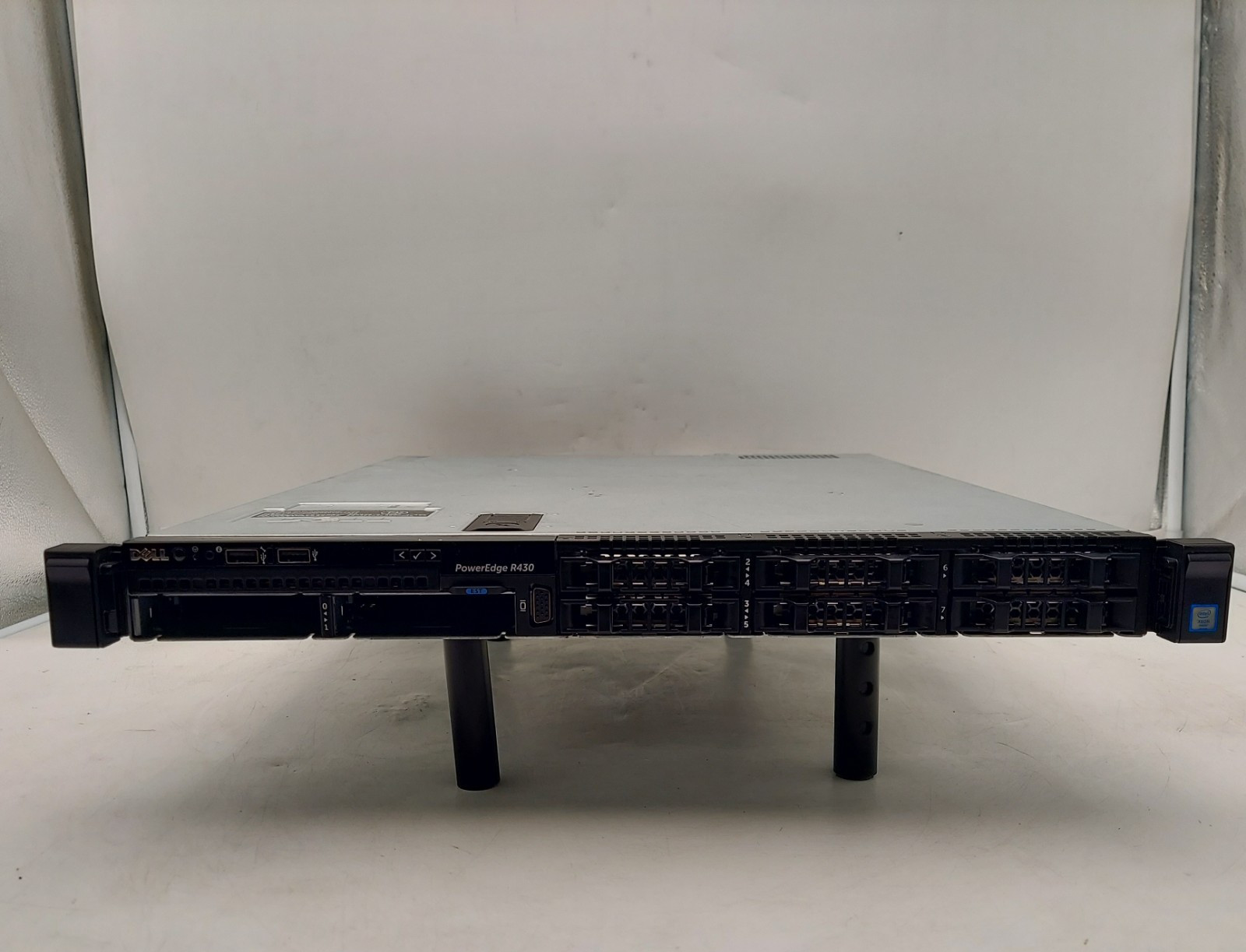 Dell PowerEdge R430 Server 2x Xeon E5-2640 v3 2.60 GHz 32GB RAM PERC H330