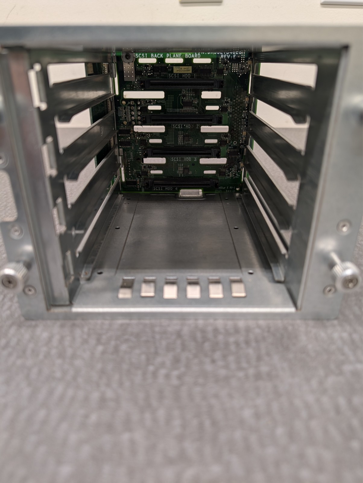 ** Acer 4-Bay SCSI Server Hot Swap Cage DAS52TB48E3 36S52HCTN01
