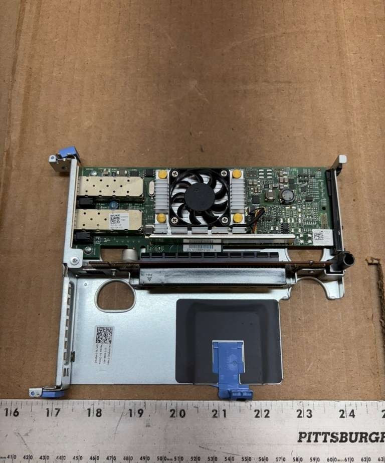 Dell Y40PH 10GbE SFP+ NIC Broadcom 57810S w/ YNF4C PCIe Riser Assembly