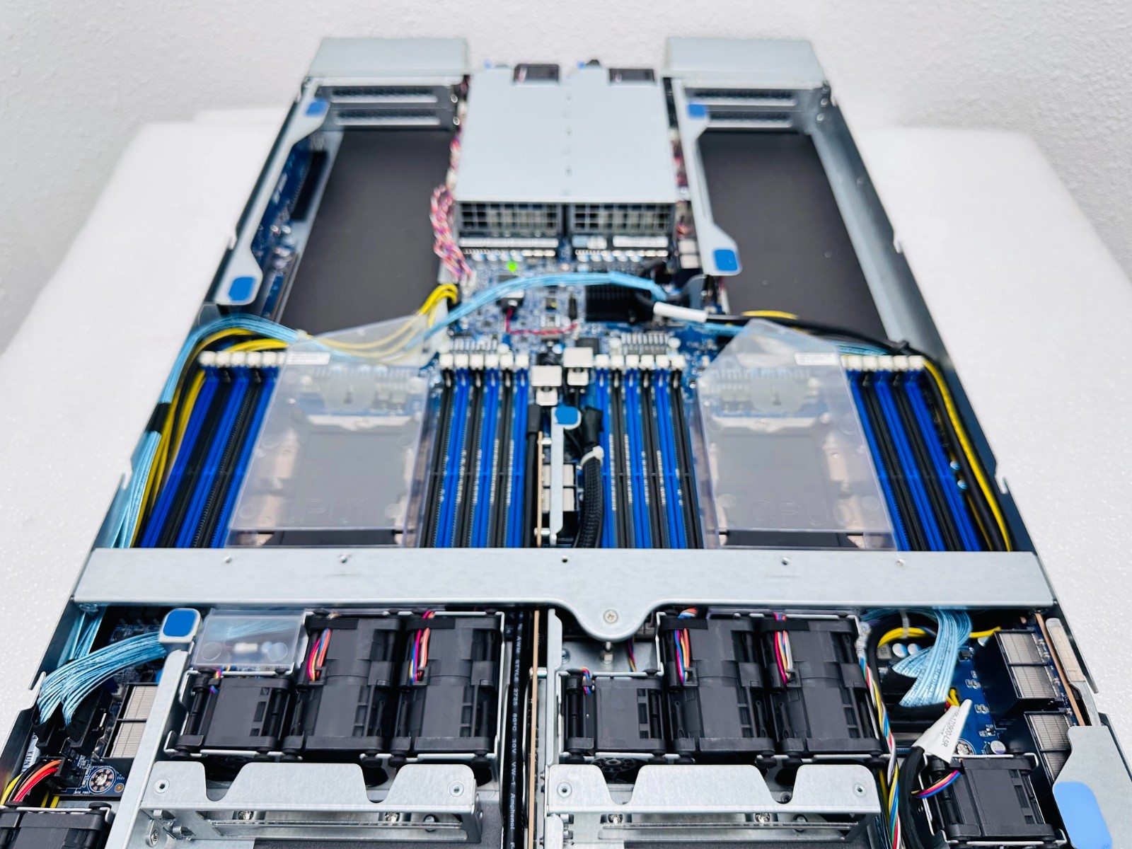 RELION XE1114GT 1U 4 GPU BAREBONES NO RAM, CPU OR HDDs 2x 2000w PSU FREE SHIP 🚚
