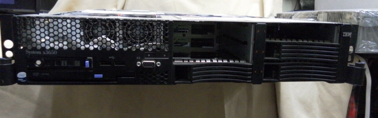 IBM System x3650 SERVER 2xCPU 3.1GHz 12MB CPU CACHE 16GB RAM NO HDD TURNS ON