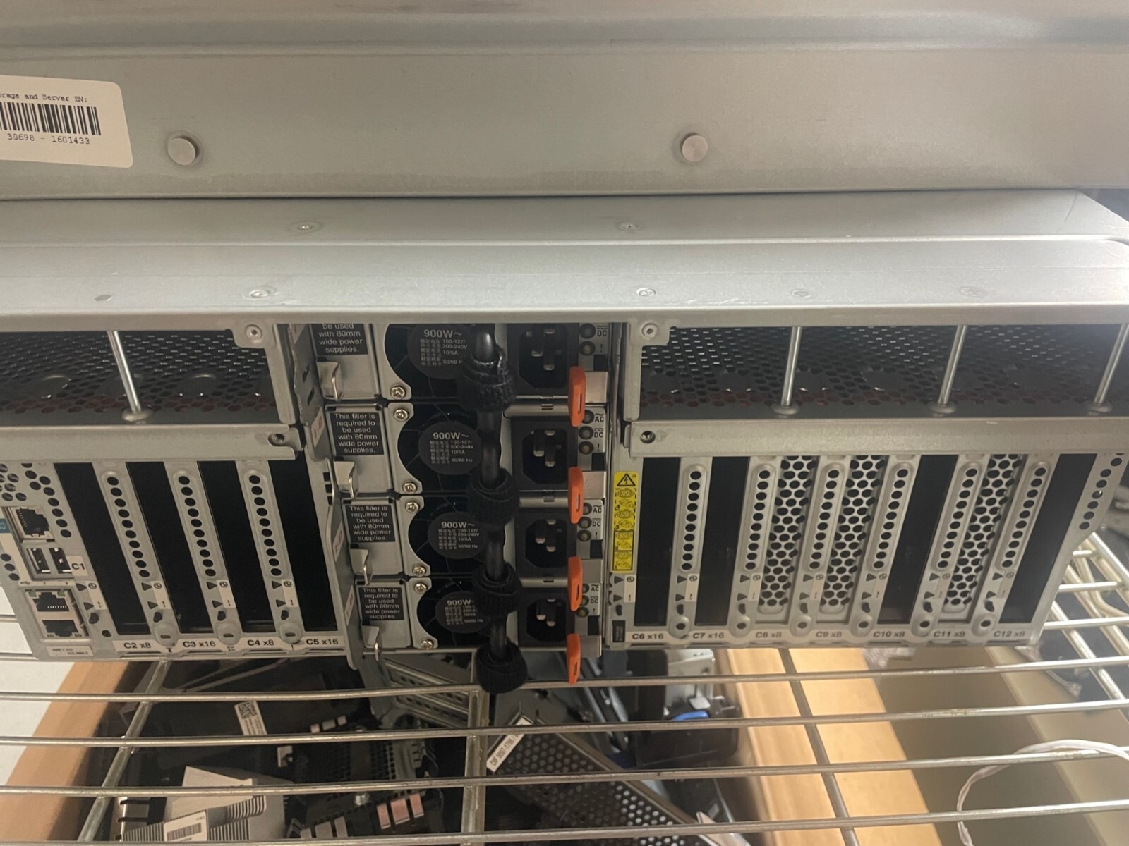 8286-42A IBM S824 24core 3.52Ghz Power 8 Server 2 x epxh no memory. rails