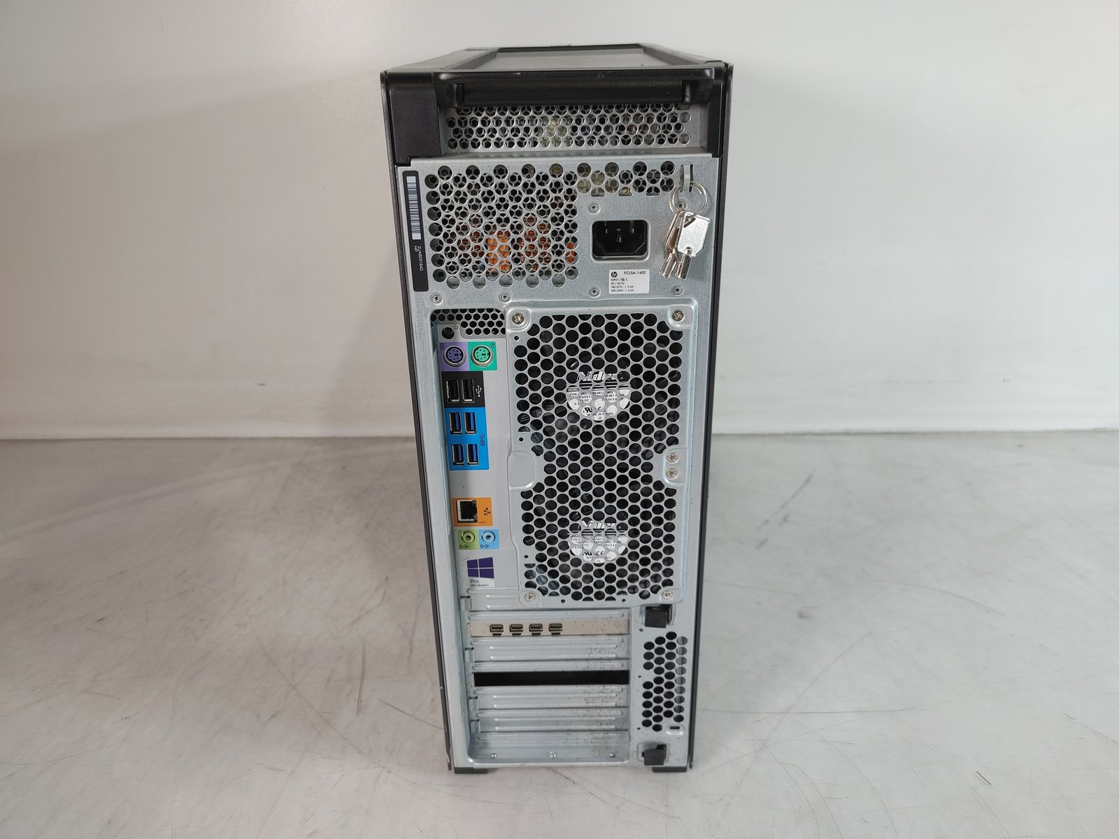 HP Z640 WorkStation Intel Xeon E5-2620 v3 2.40 GHz 8 GB DDR4 – No HDD