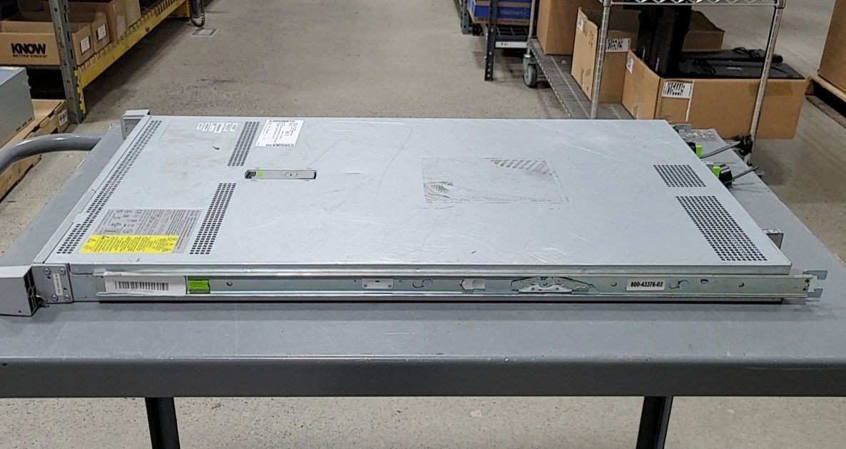 CISCO UCS C220 M4 CTI-CMS-1000-K9 V02 2.5×10 Server BAREBONES SEE NOTES