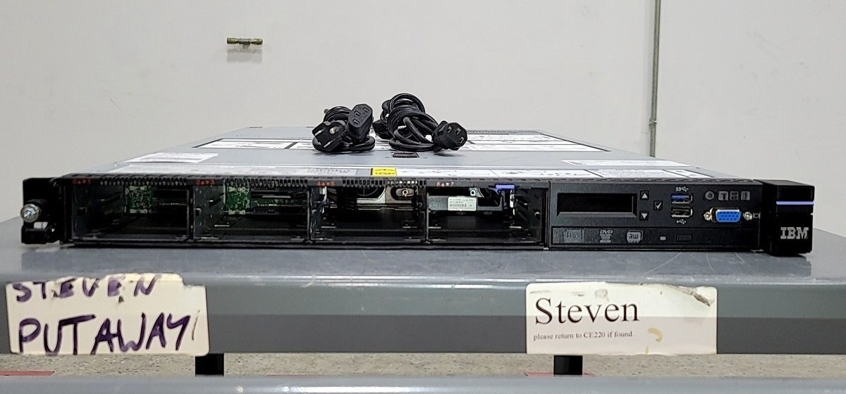 IBM SYSTEM X3550 M5 5463AC1 2.5×8 Server 2*XEON E5-2640 V3 4GB SEE NOTES