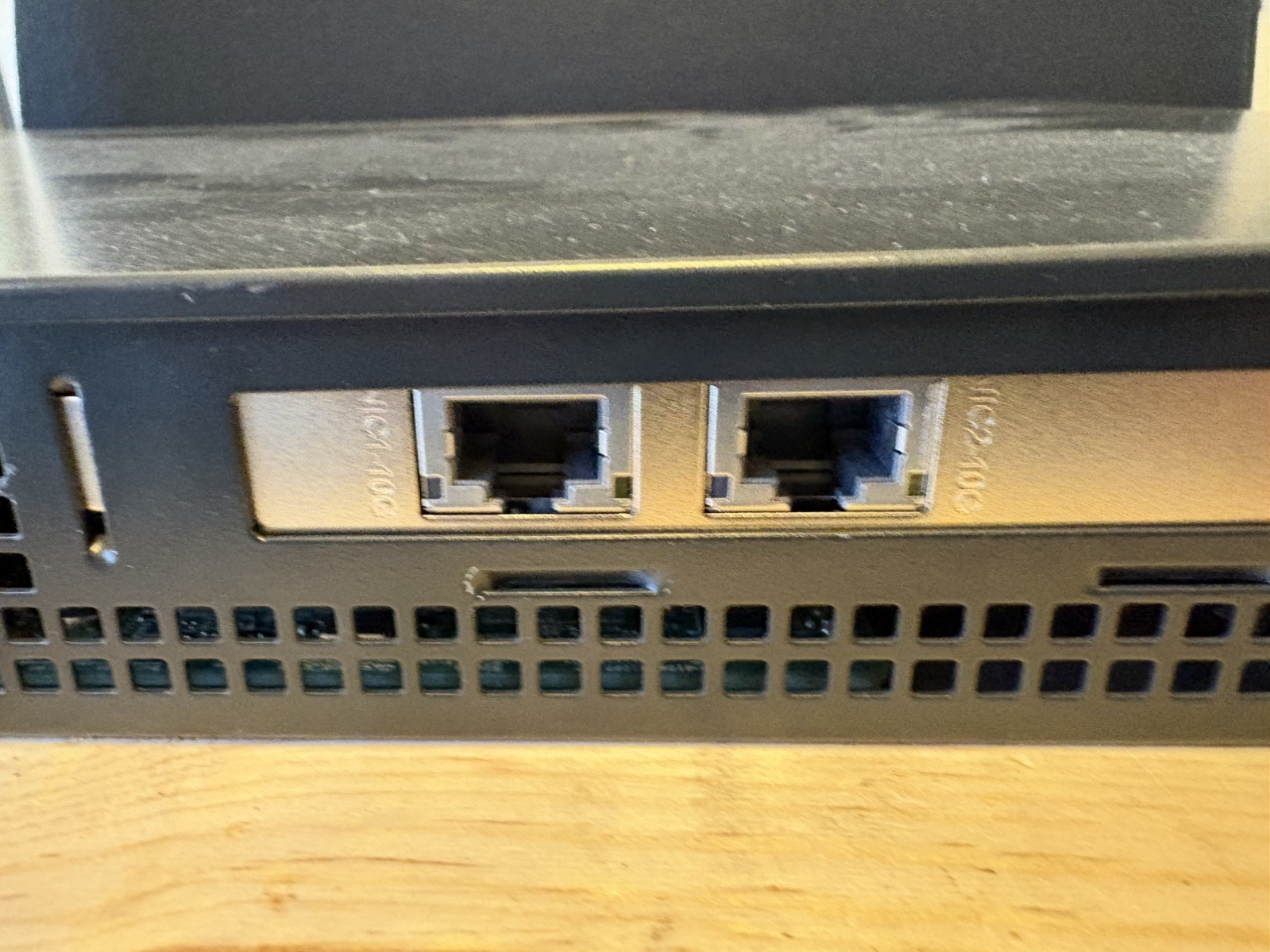 Supermicro CSE-502 X9SCM-F Server E3-1220 | 8GB | IPMI | 500gb HDD | 10gb NIC