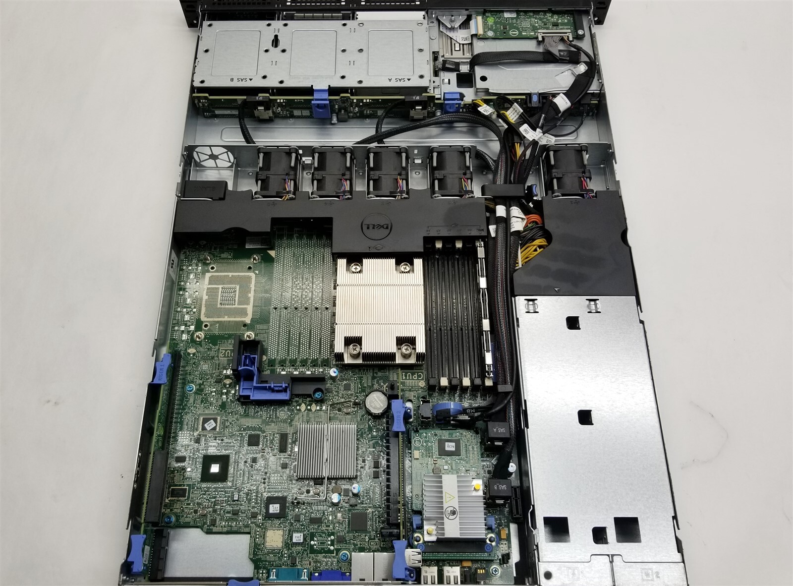 Dell PowerEdge R320 Server 1403 V2 2.60GHz CPU 32GB Perc H310 No HDD SFF 8-Bay