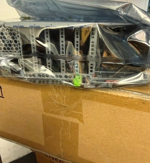 BRAND NEW Oracle Server X7-2c CHASSIS SM 2U NO CPU/MEM/DISK