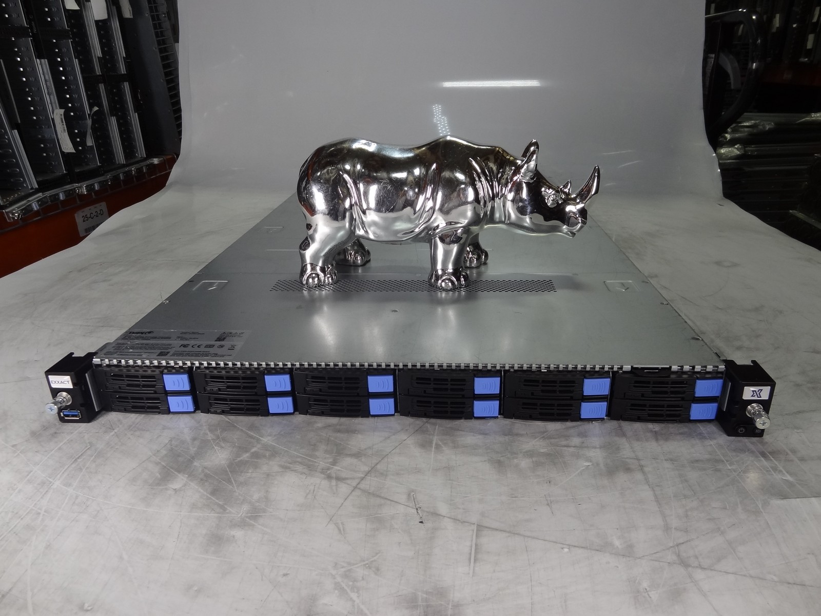 GC68A-B8056 TYAN 1U SERVER (12X2.5IN NVME, 1X EPYC 9004/05)