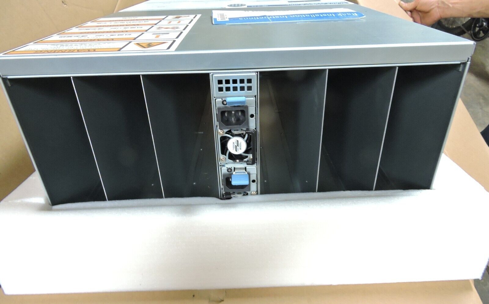NEW Intel 5U Server Chassis BT5066 with 4X Power Supply 1600W Quad GW-CRPS1600D