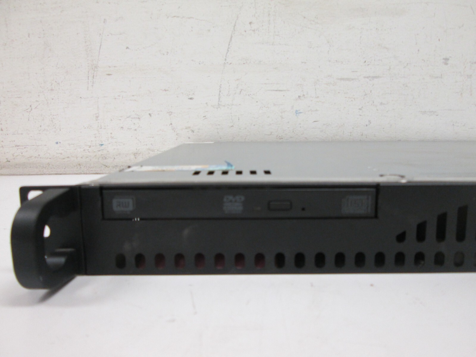 SuperMicro CSE-512 SuperChassis Series X8STi XEON X5650 SERVER NO HDD
