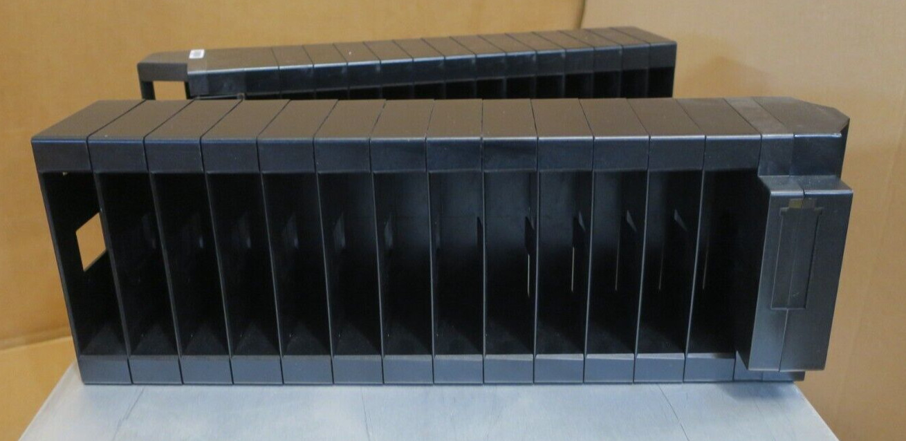 HP Storageworks MSL5026 S2 Backup Tape Library SDLT LTO 293472-B22 no tape drive