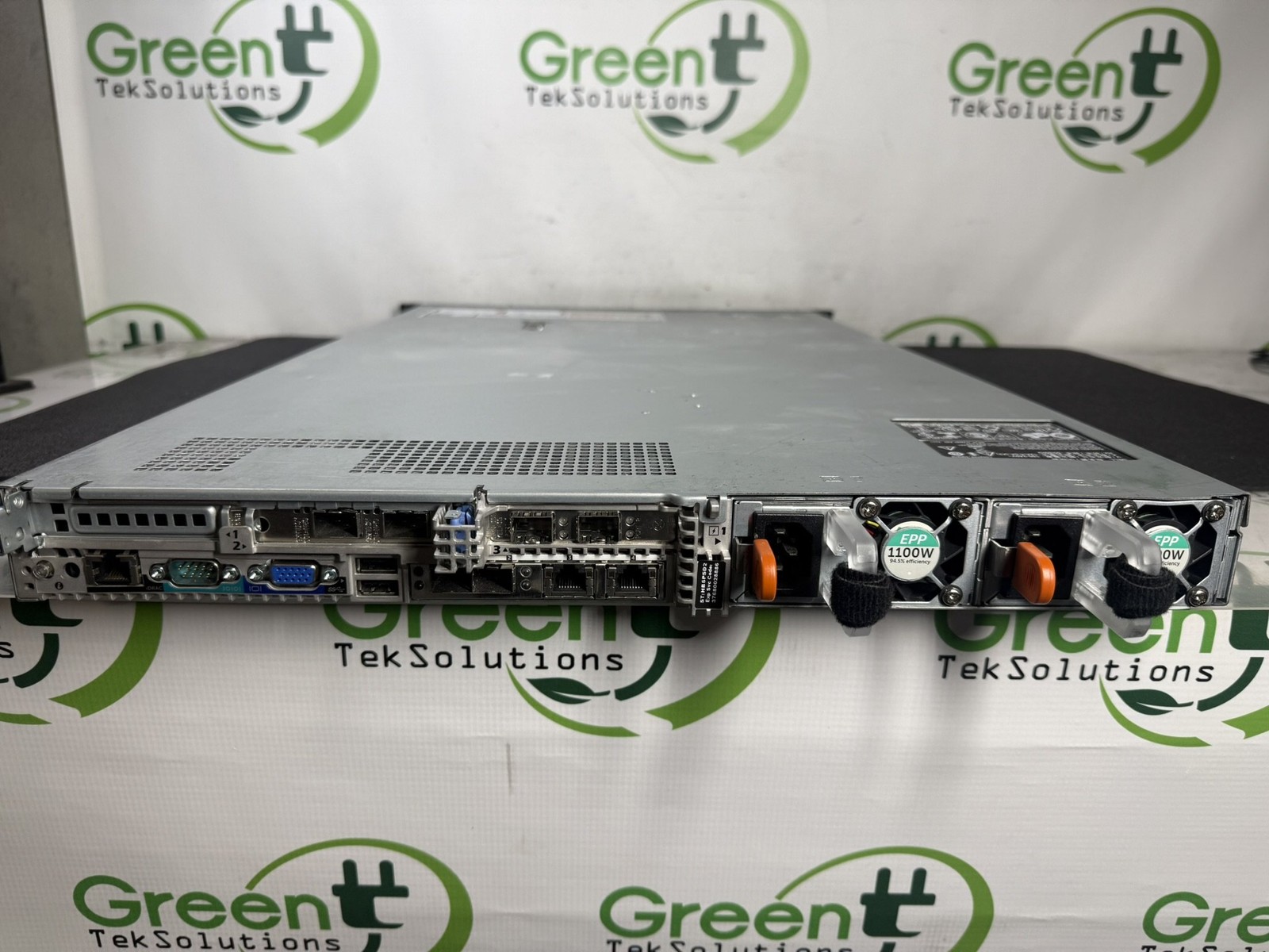 Dell PowerEdge R630 10-Bay 2.5″ 64GB DDR4 2x E5-2683v4 2.10GHz H730 Mini – READ