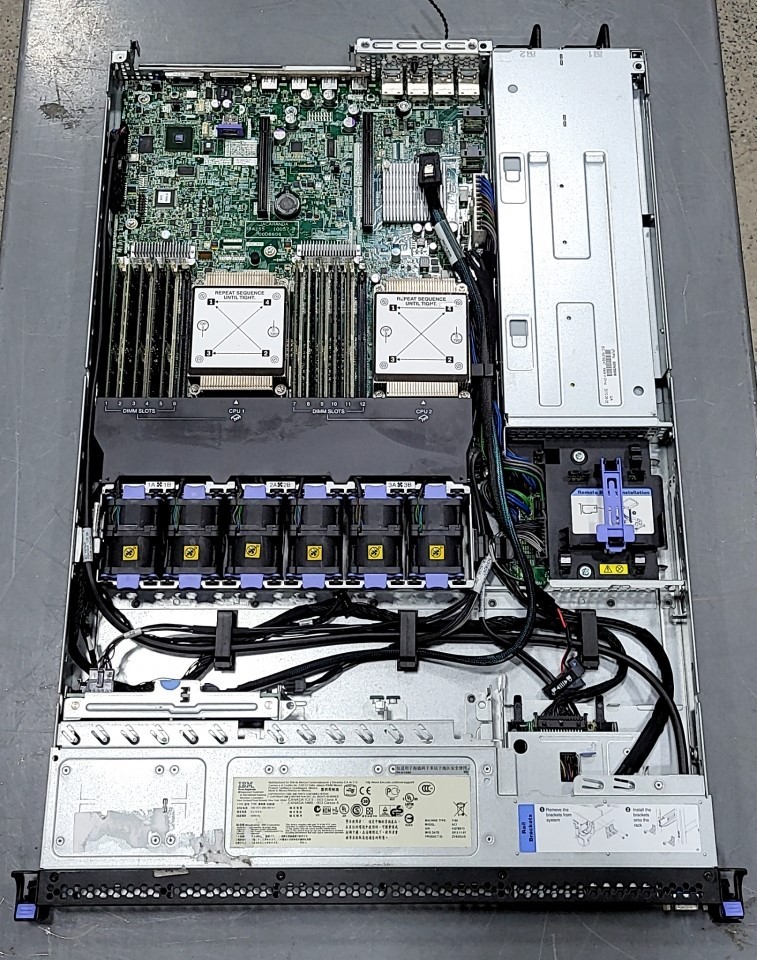 IBM SYSTEM X3530 M4 7160-AC1 Server 2*INTEL XEON E5-2430L 0 80GB SEE NOTES
