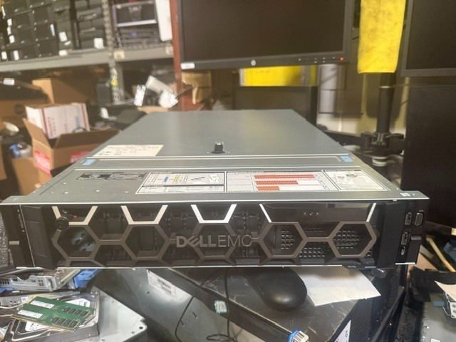 Dell PowerEdge EMC R740 1x Gold 5222 3.80Ghz 16GB RAM DDR4 No HDD