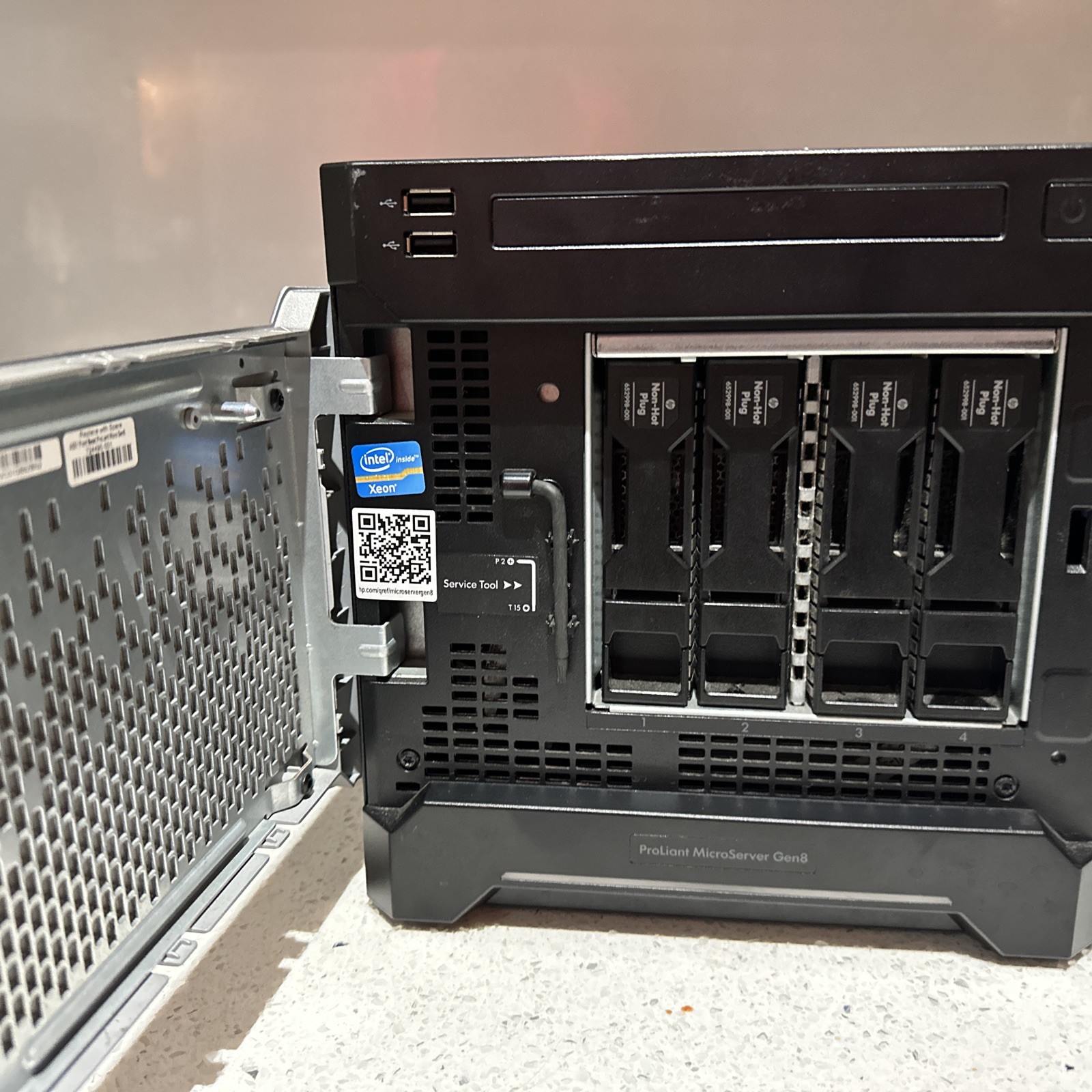 HP PROLIANT TPS-W003 MICROSERVER SERVER TOWER Gen 8, 16G Ram