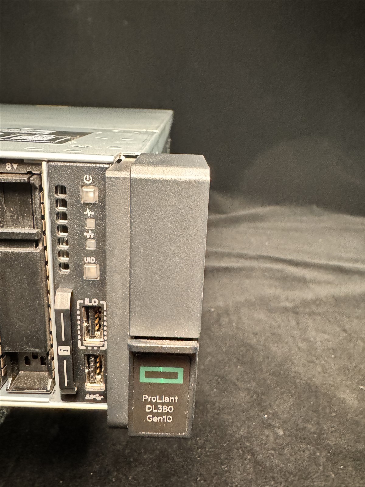 HP ProLiant DL380 Gen10 G10 24SFF 2x 6C GOLD 6128 3.4GHz 96GB RAM E208I NO HDD