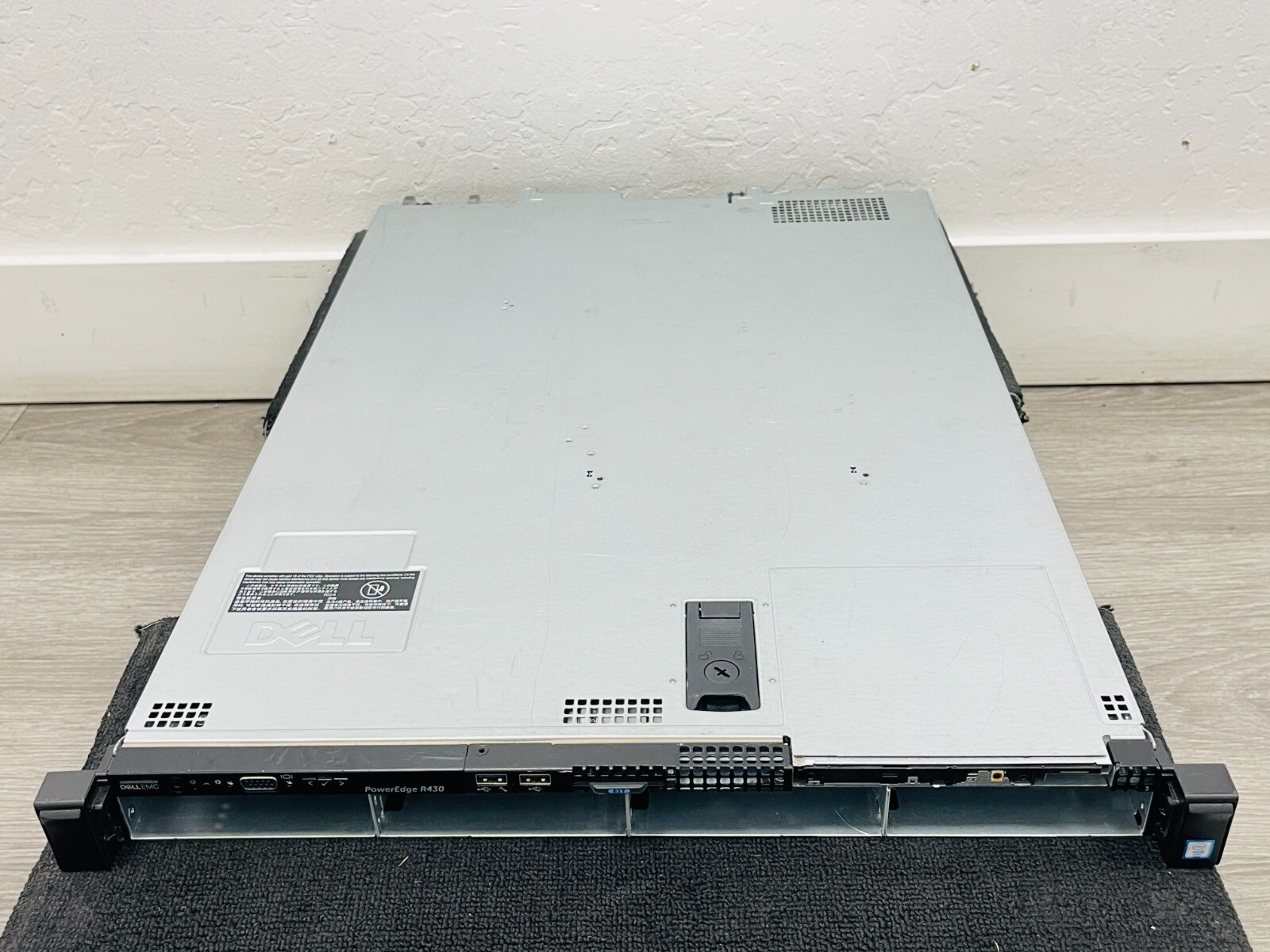 USED – Dell EMC PowerEdge R430 Server x1 Xeon E5-2623V3 3.00GHz, No Ram, No HDDS