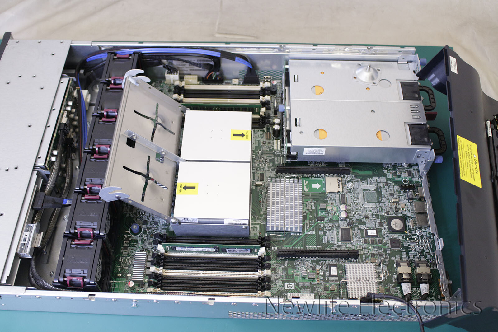 HP 530779-005 ProLiant DL380 G6 Server (2 x 2.53GHz CPU/8GB RAM/No Drives)