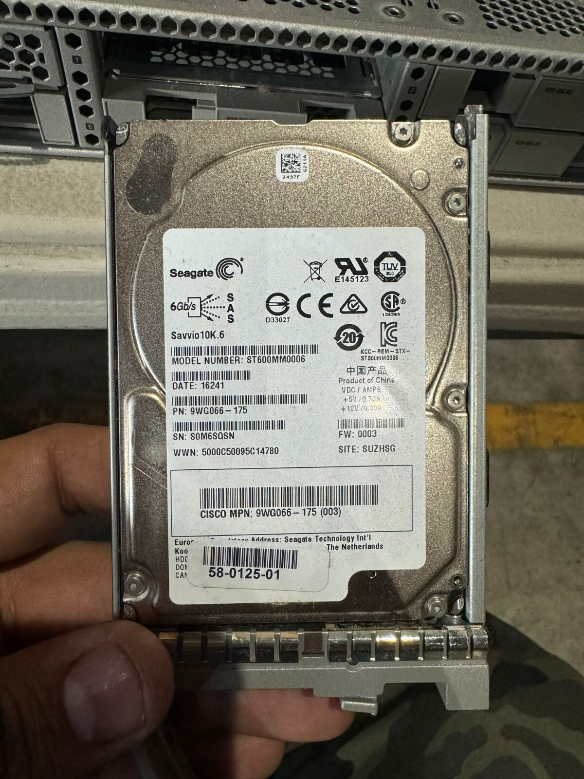 Cisco UCS C220 M3 Server 1x Xeon E5-2640 2.5 GHz 16GB 600G HDD Working