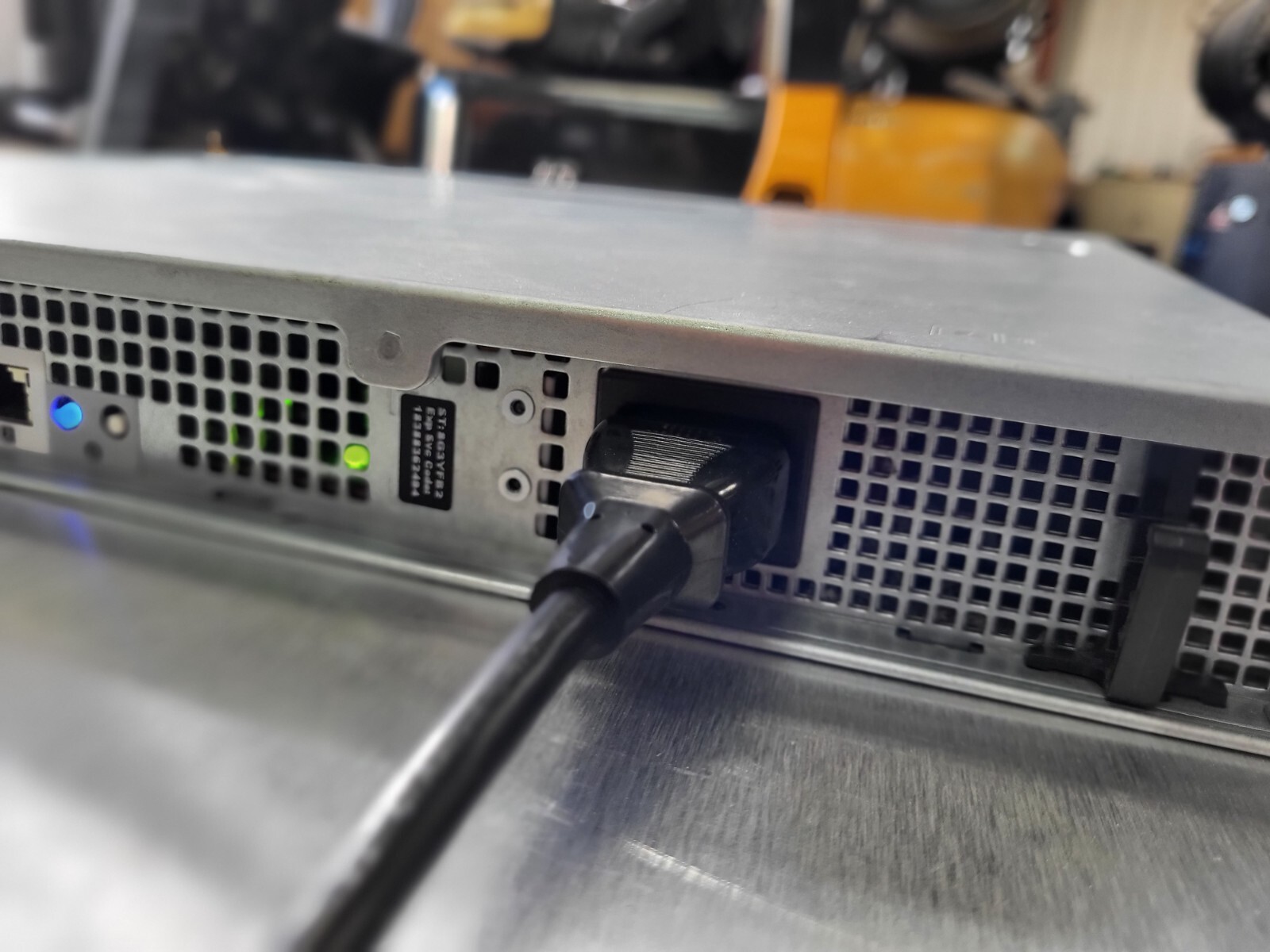 *UNTESTED* Dell PowerEdge R220 Xeon E3-1231v3 3.4GHz / 8GB RAM / 500GB SATA