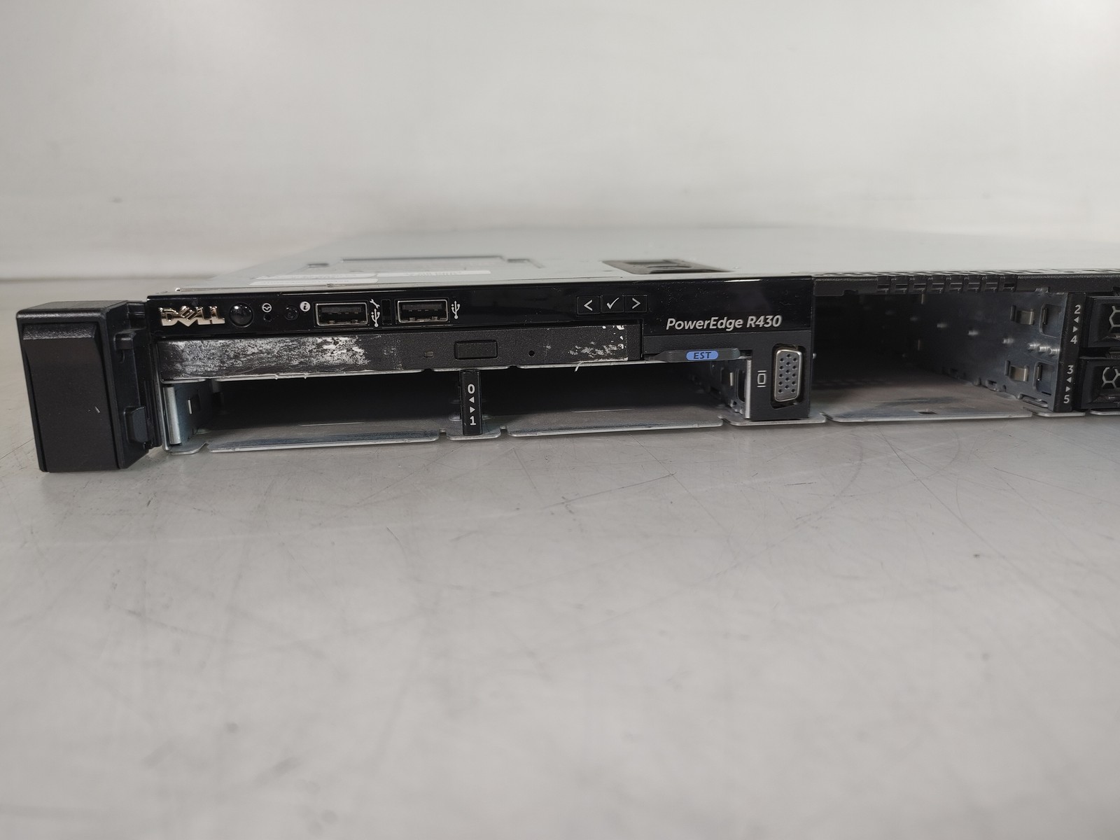 Dell PowerEdge R430 2.40 GHz Intel Xeon E5-2630 v3 32 GB DDR4 Server