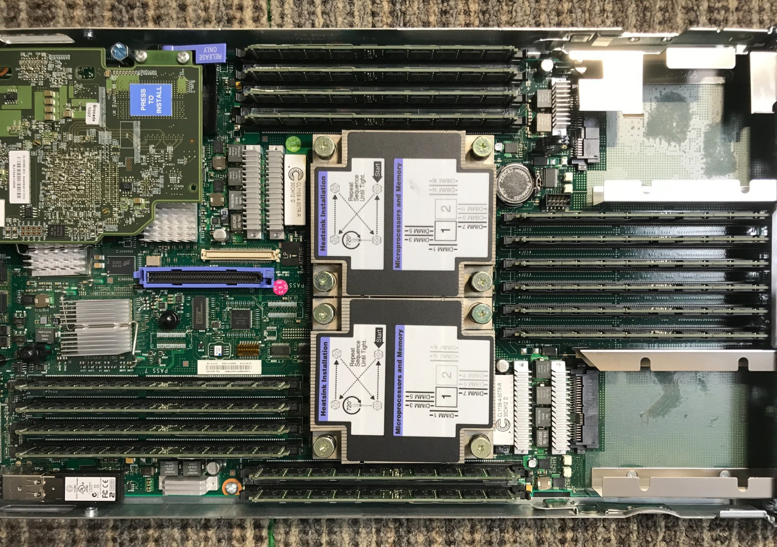 IBM BLADECENTER 7875-AC1 HS23 | 2X XEON E5-2640 128 GB RAM | NO HDDS