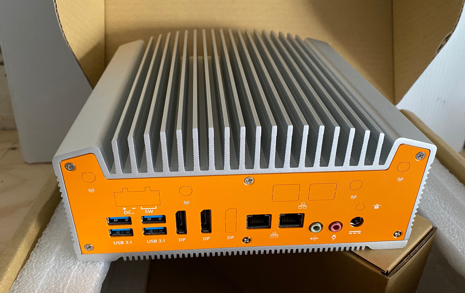 ONLOGIC ML510G-50 1U MINI Server Intel 3.1 GHz 4-Core ,64GB SSD , 8GB Ram