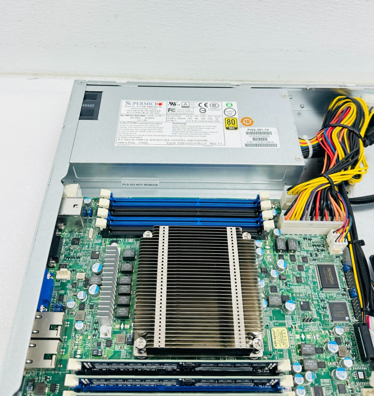 Supermicro CSE-512 Chassis w/ X9SRI-F Motherboard | E5-2609V2 | 32GB RAM