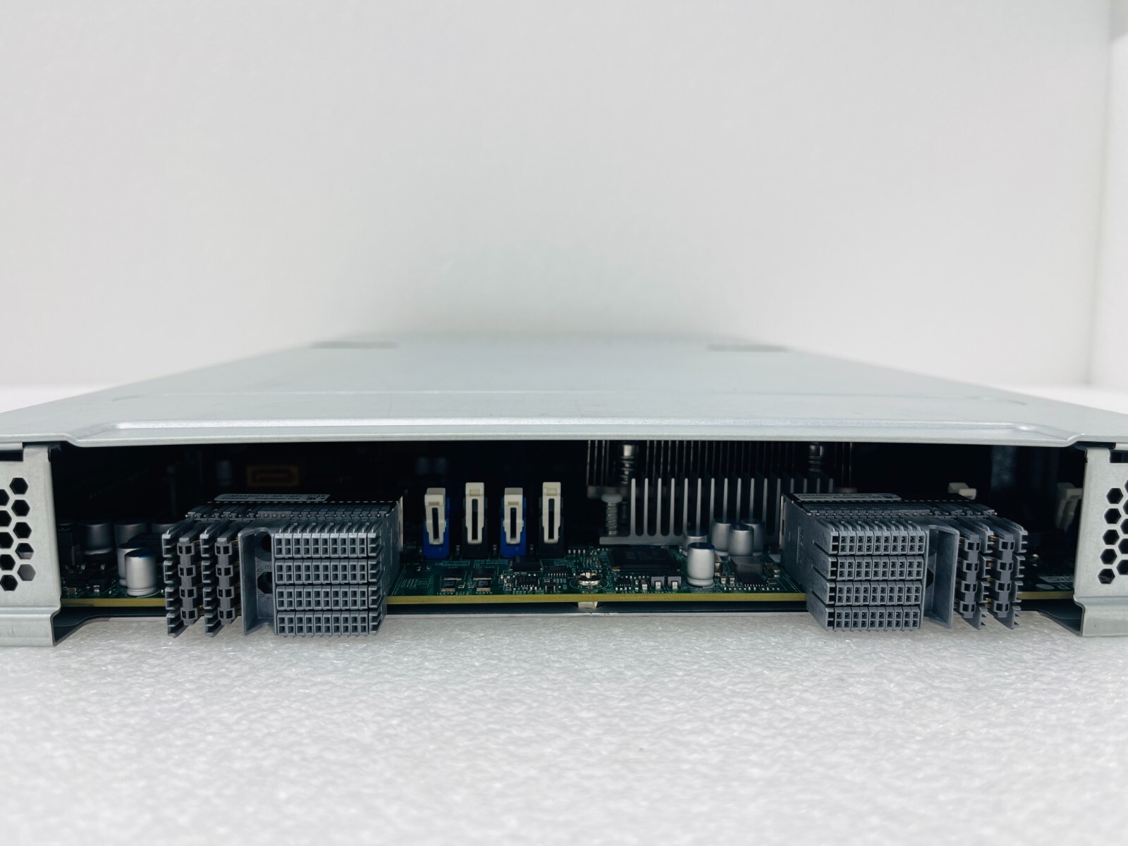 USED – Supermicro Processor Blade SBI-7127R-S6 Motherboar B10DTC No Ram & No CPU