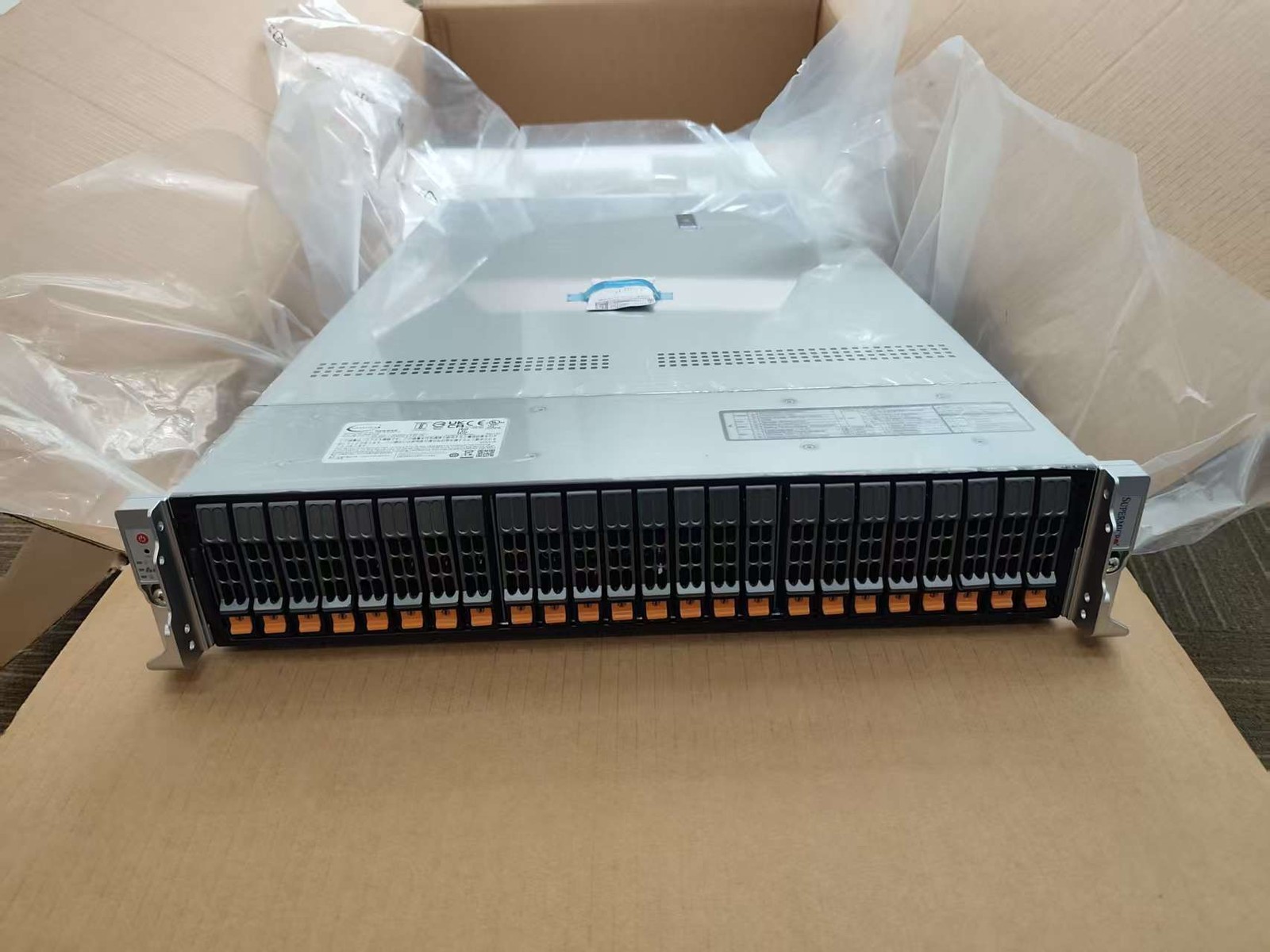 SuperServer AS-2115HS-TNR 24x 2.5″(24xNVME) Server+ 2x 1600W PSU