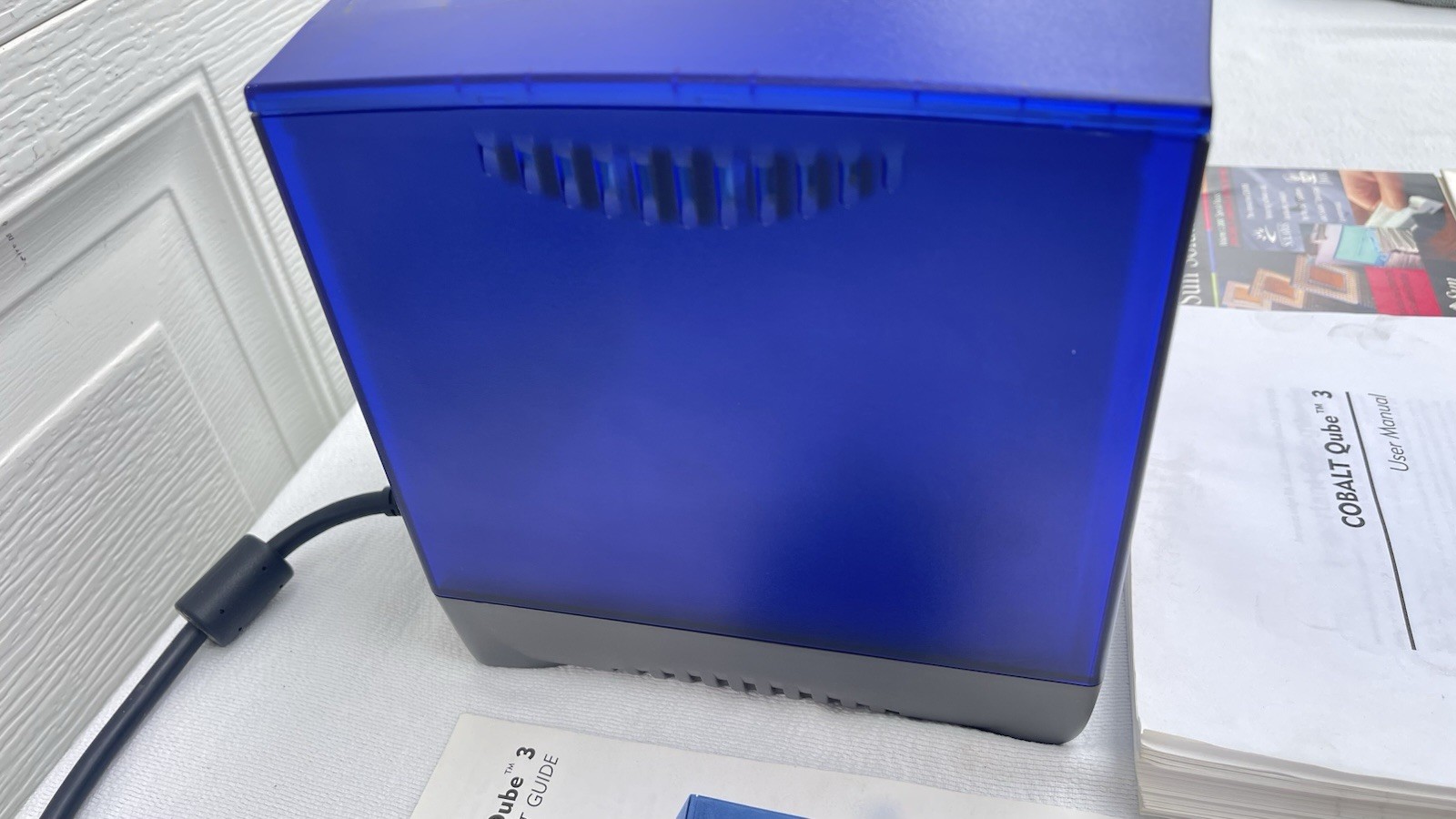 Cobalt Networks Qube 3 USA Professional Edition W/Power Cord & Extras