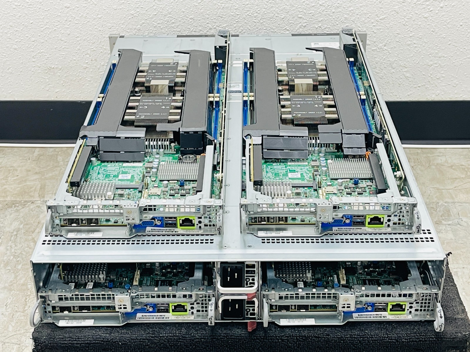 SuperMicro 2029BT-HNR 24Bay, 4x X11DPT-B SuperServer W/4x KXG60ZNV512G 512GB M.2
