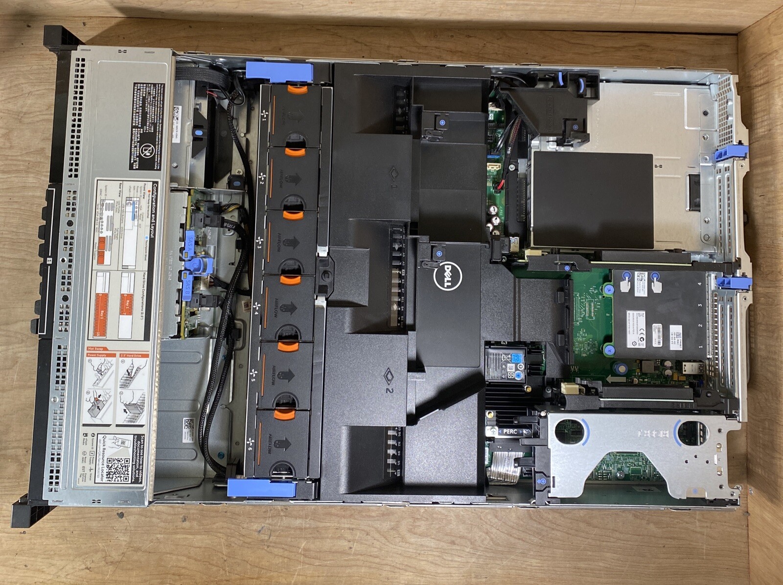DELL PowerEdge R730 2x E5-2620v3 2.4GHz 12 Cores 32GB H330 No hdd READ