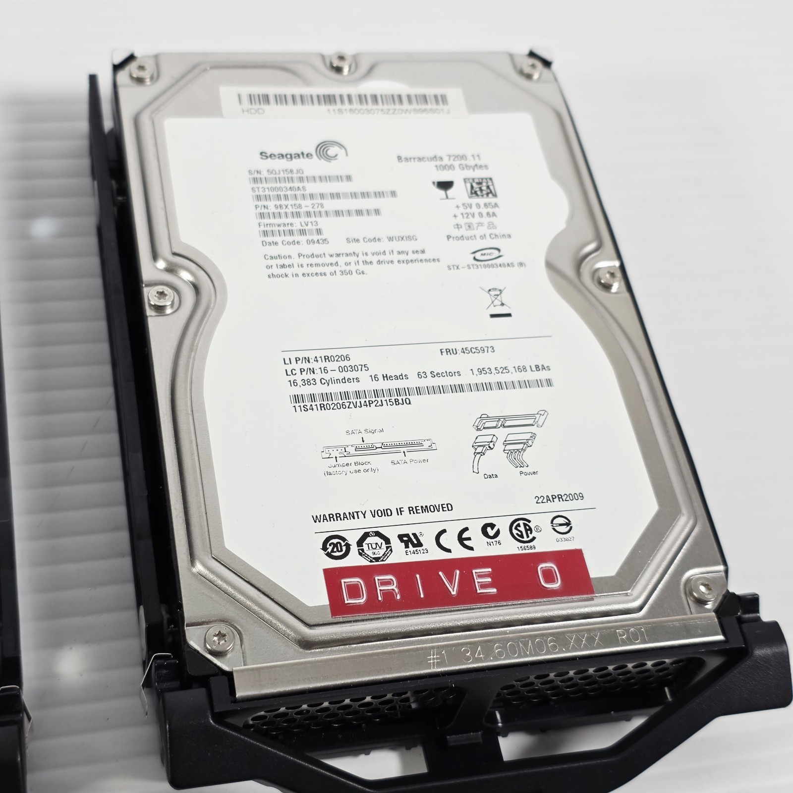 HP EX470 MediaSmart Server – Powers on Properly – Hard Drives Included
